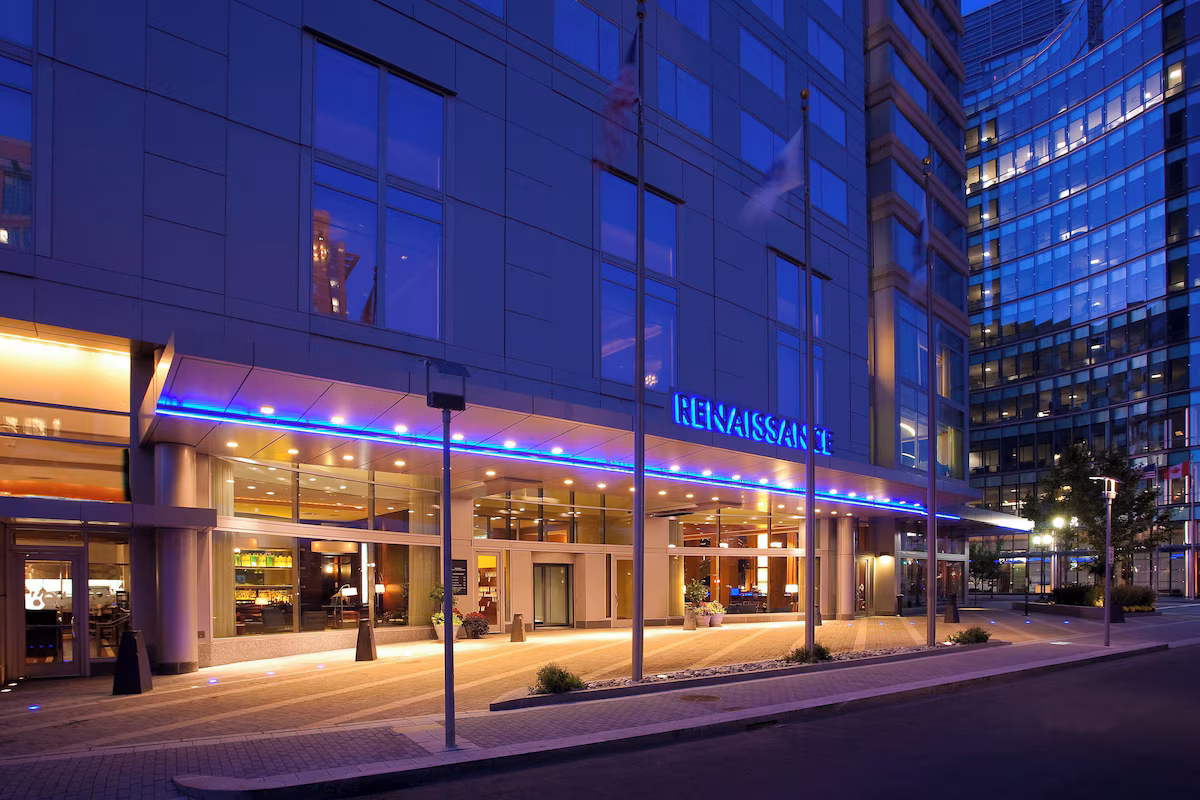 Renaissance Boston Waterfront Hotel