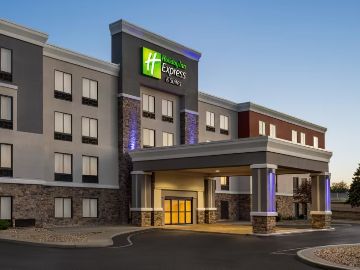 Holiday Inn Express & Suites Indianapolis West - Airport Area