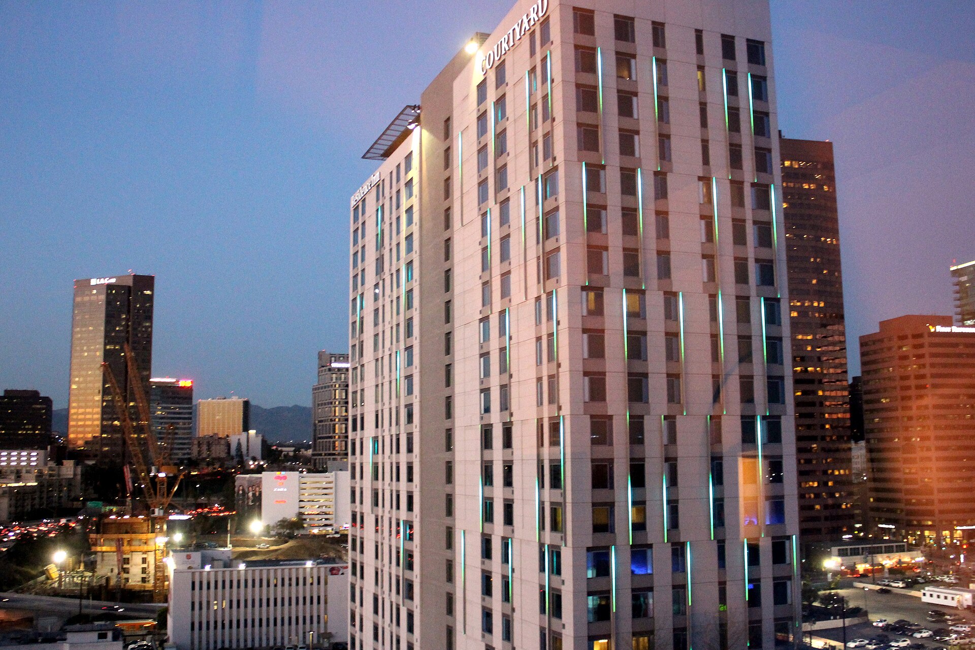 Courtyard Los Angeles L.A. LIVE