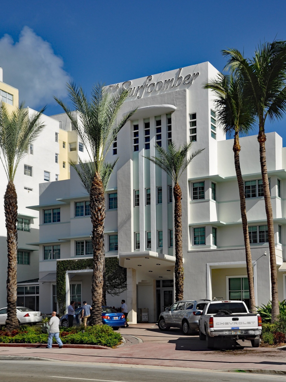 Kimpton Surfcomber Hotel